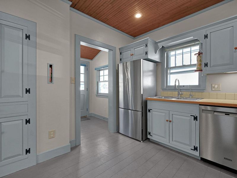 300 E State Street, Athens, OH 45701 Photo 13