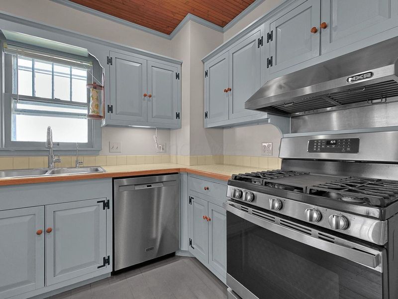 300 E State Street, Athens, OH 45701 Photo 14