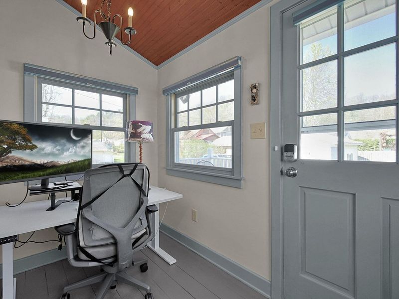 300 E State Street, Athens, OH 45701 Photo 16