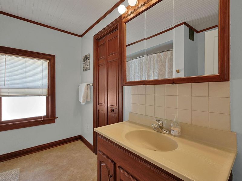 300 E State Street, Athens, OH 45701 Photo 20