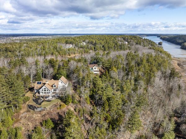 42 Ridgeview Lane, Harpswell, ME 04079