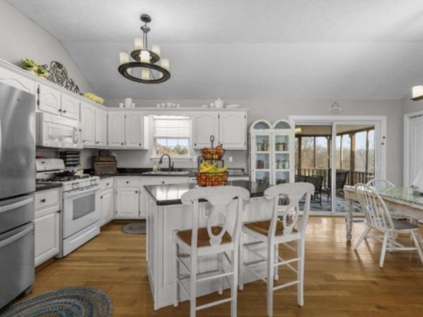 202 Allendale Blvd , McMinnville, TN 37110