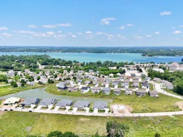 1538 Weston Ridge ROAD, Oconomowoc, WI 53066
