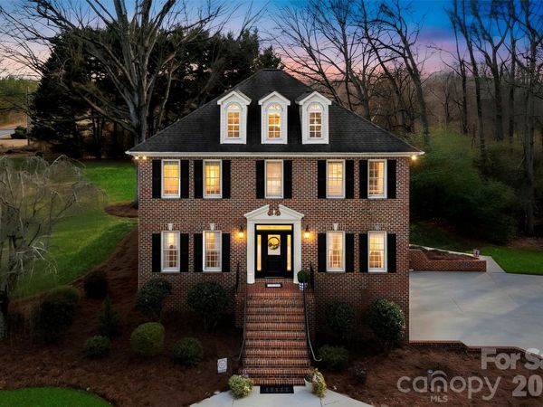 503 Bridgestone Court , Gastonia, NC 28056