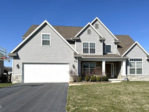 4974 Prestonwood Road , Perrysburg, OH 43551