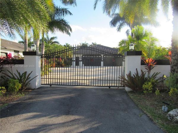 15900 SW 54th Pl , Unit 1, Southwest Ranches, FL 33331