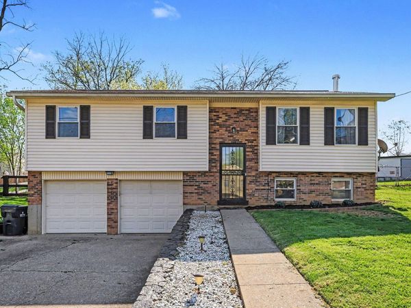 5900 Carlton Drive, Burlington, KY 41005