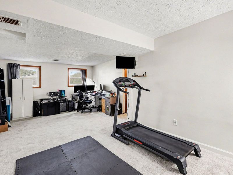 5900 Carlton Drive, Burlington, KY 41005 Photo 12