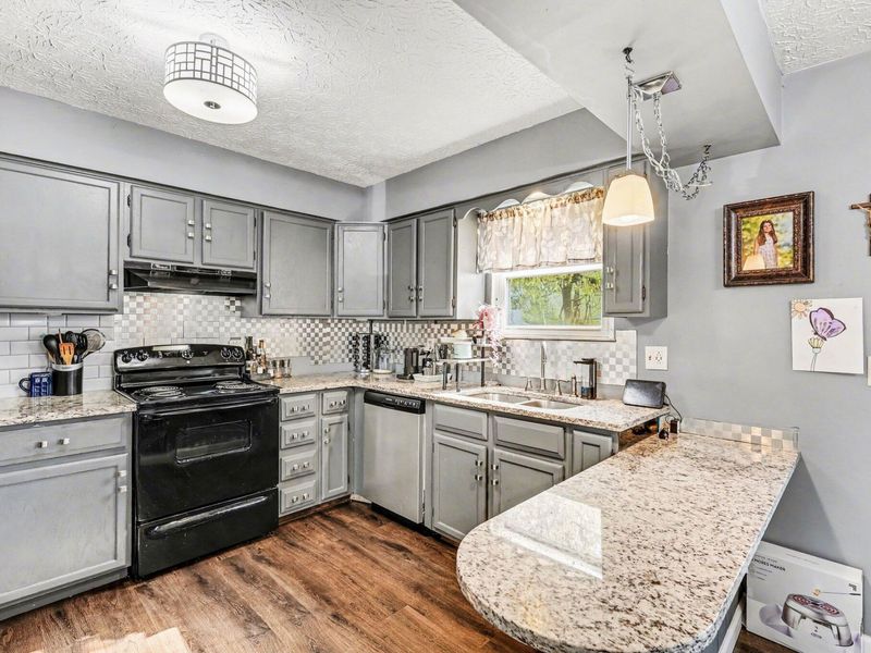 5900 Carlton Drive, Burlington, KY 41005 Photo 8