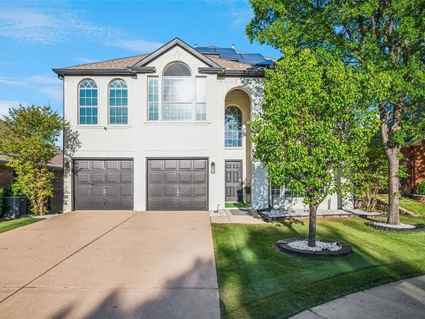 4104 Walnut Creek Court, Fort Worth, TX 76137