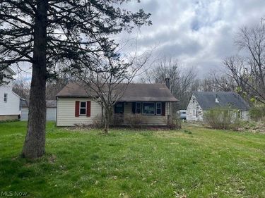 1638 Madison Avenue , Painesville, OH 44077