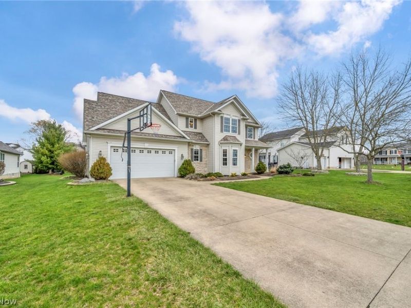 3795 Heathery Circle, Medina, OH 44256 Photo 2