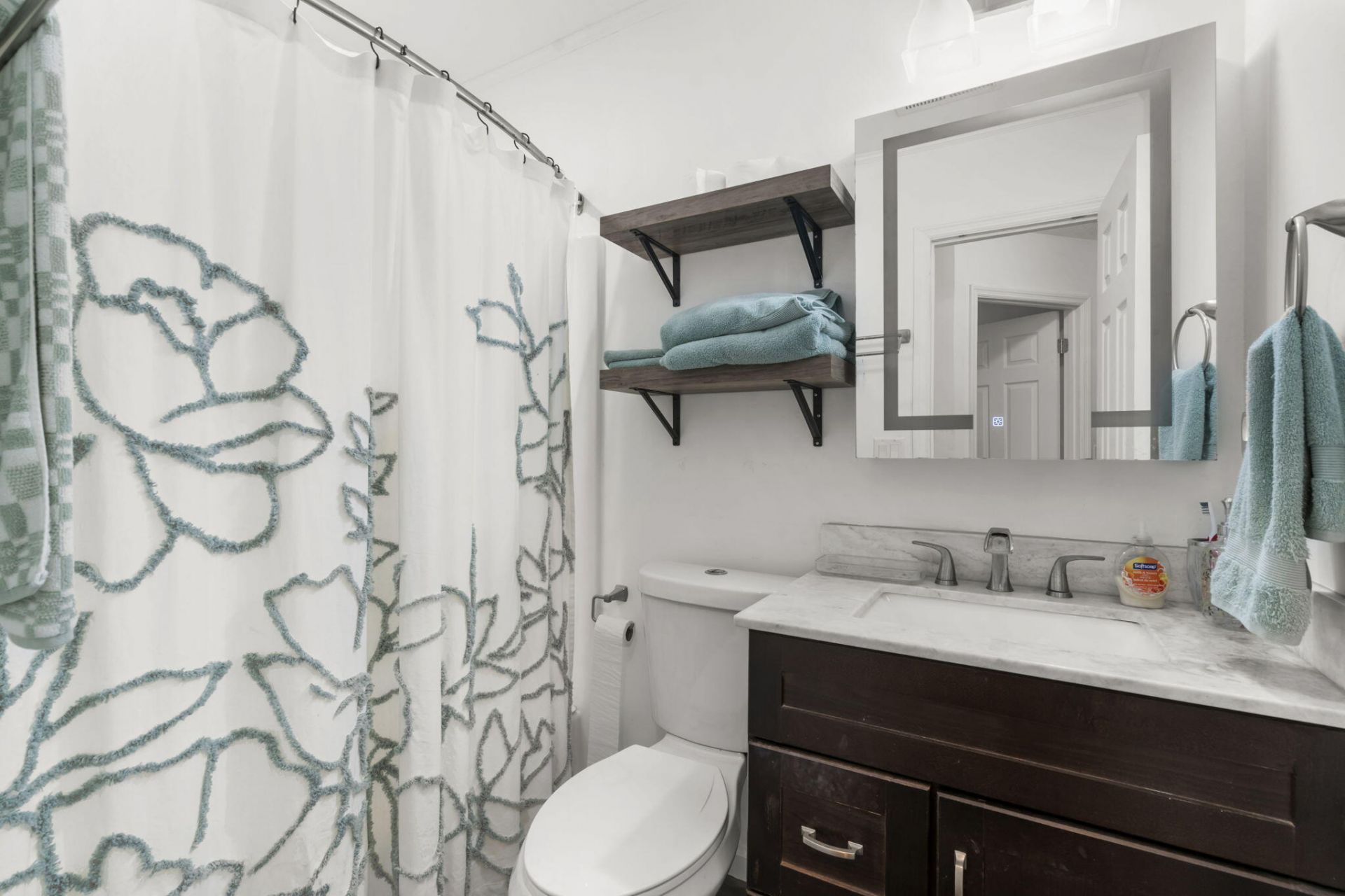 121 Mill Pond Court Photo 14