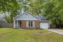121 Mill Pond Court photo 4
