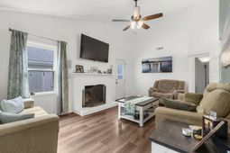 121 Mill Pond Court photo 4