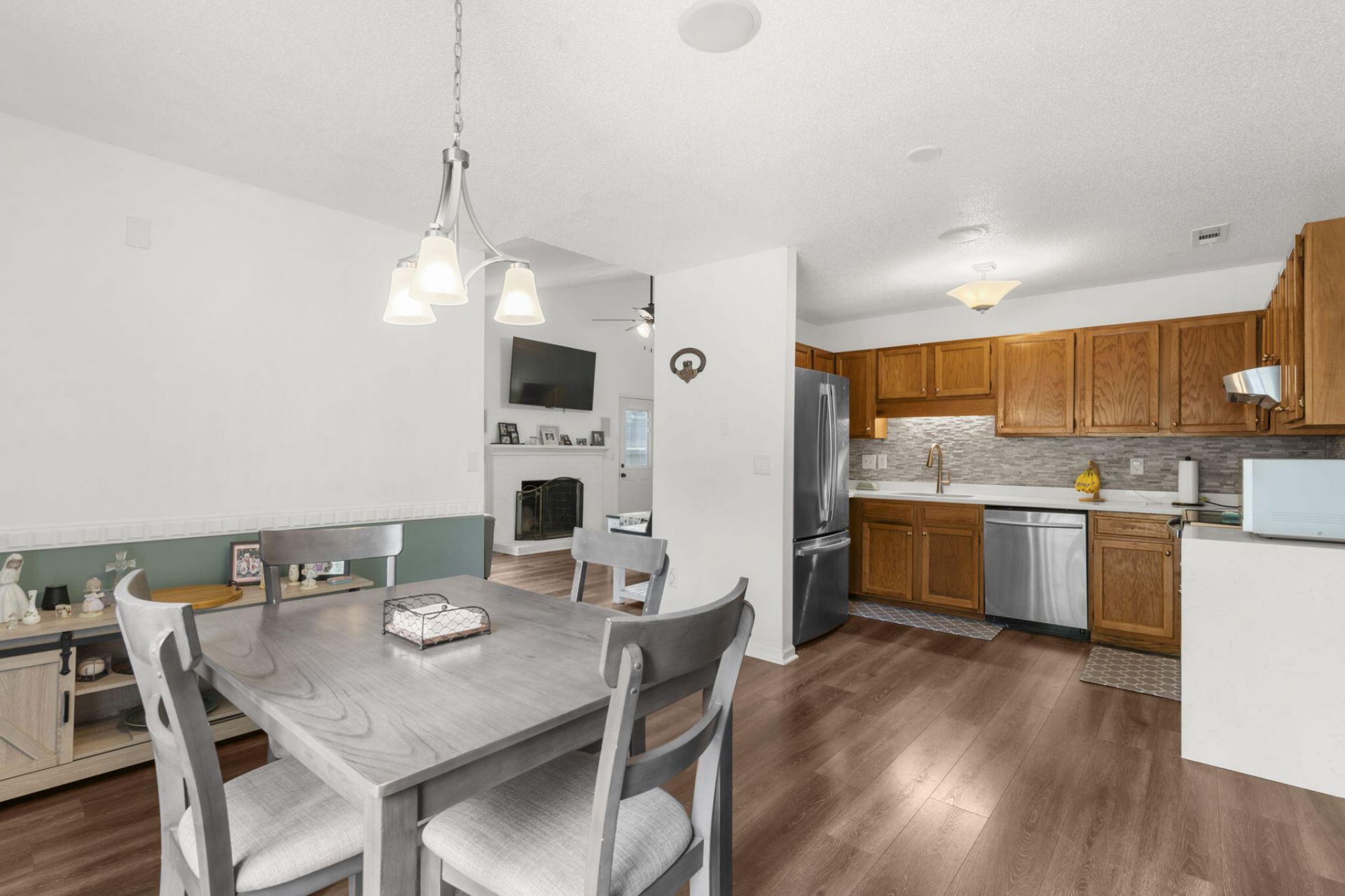 121 Mill Pond Court Photo 8