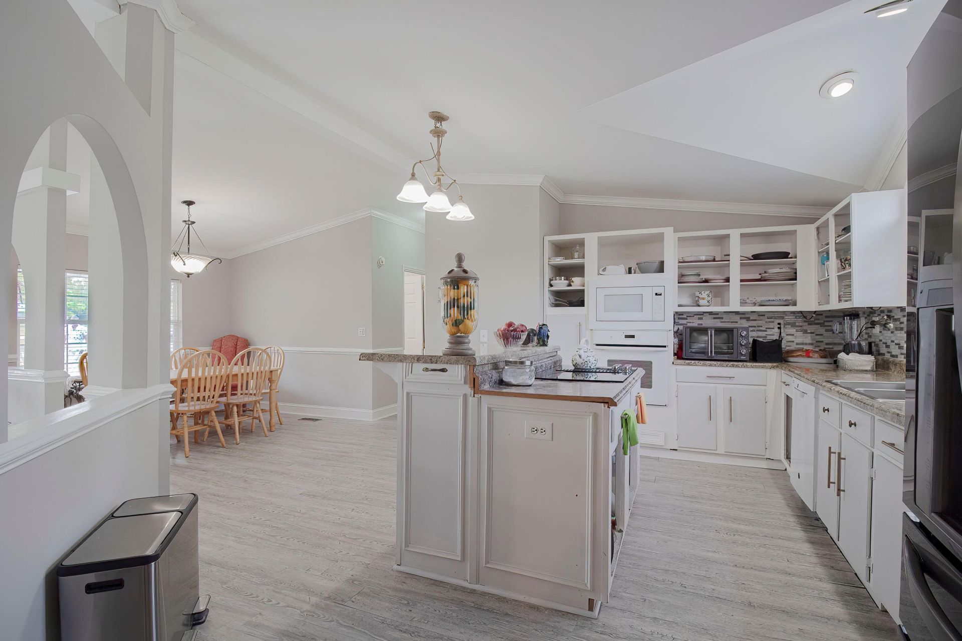 1266 Jerry Way Photo 12