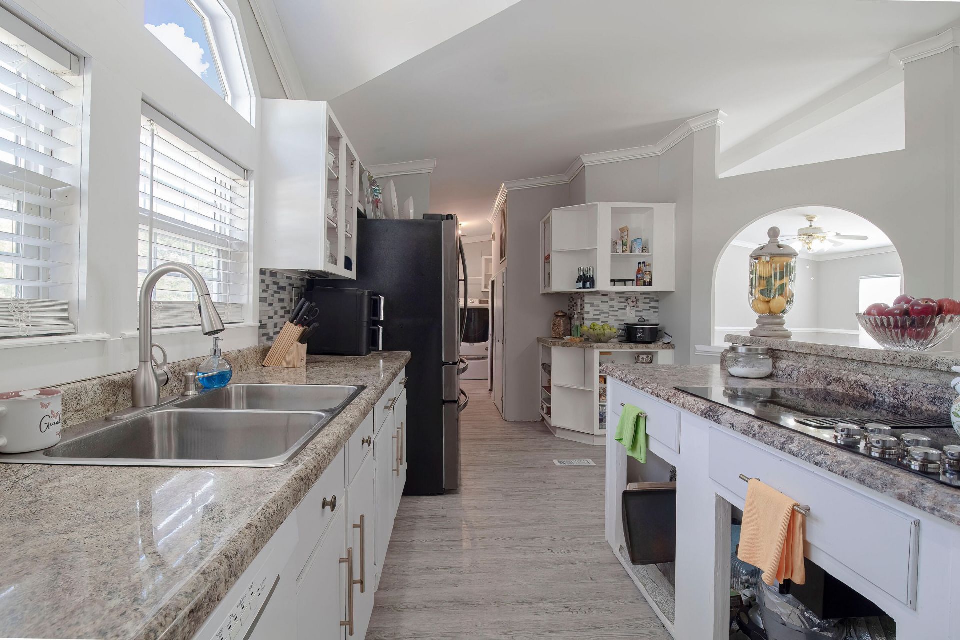 1266 Jerry Way Photo 14