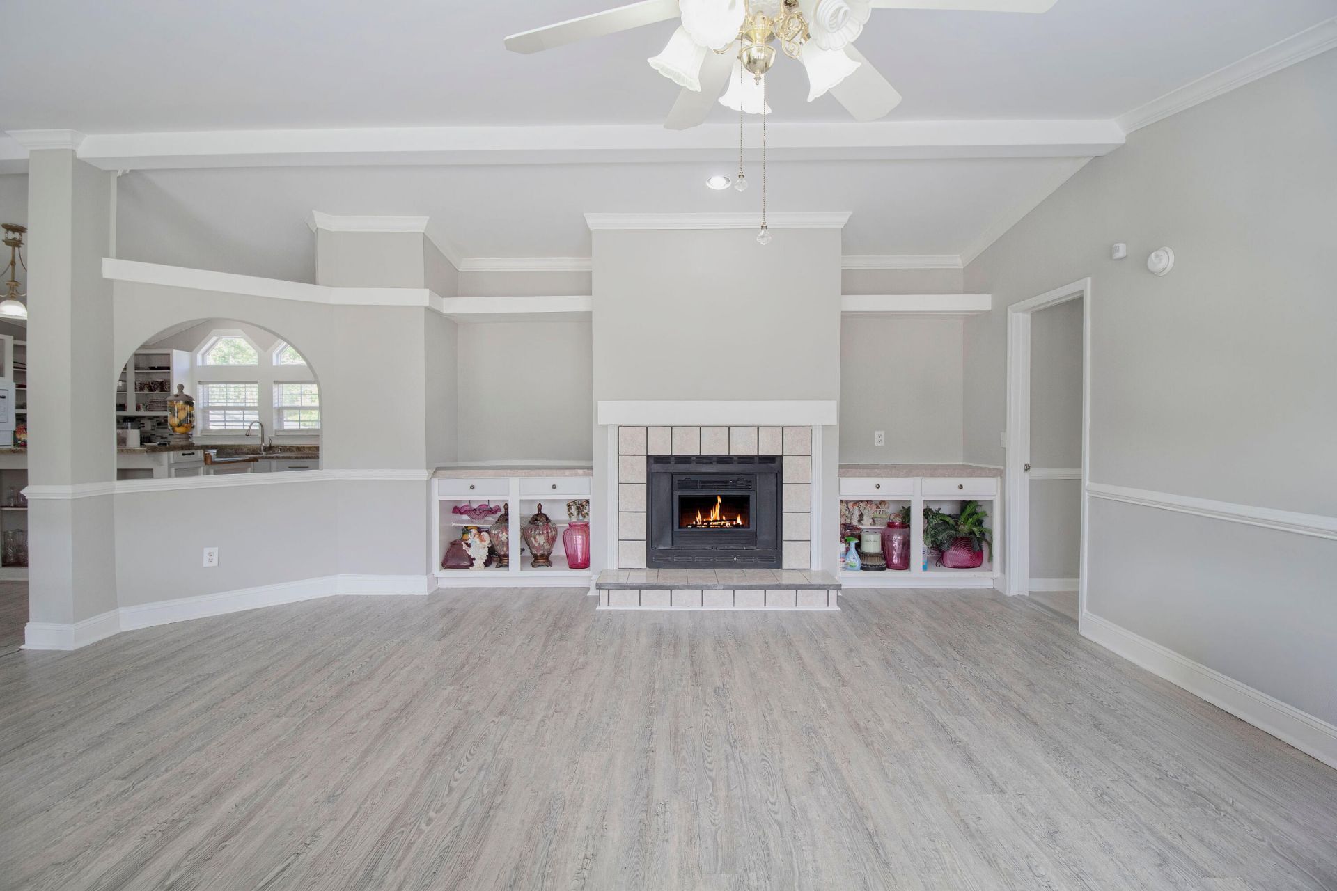 1266 Jerry Way Photo 7