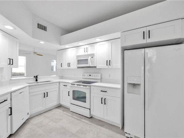 365 Stella Maris DR N, Unit 2901, NAPLES, FL 34114