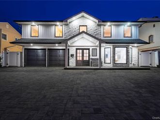 4011 Greentree Drive Oceanside, NY 11572