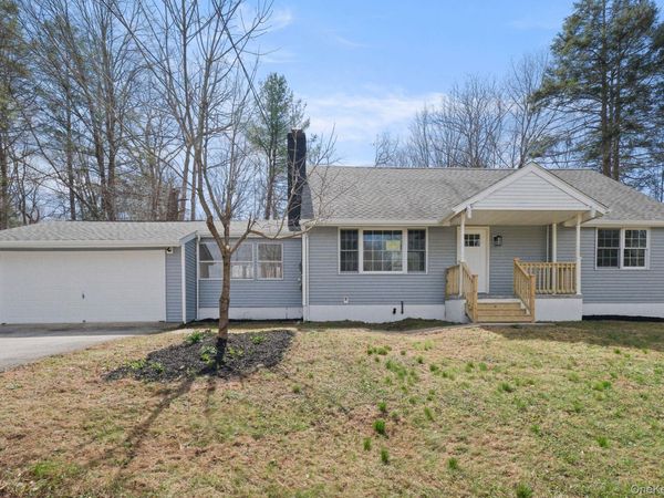 50 Pine Woods Road , Hyde Park, NY 12538