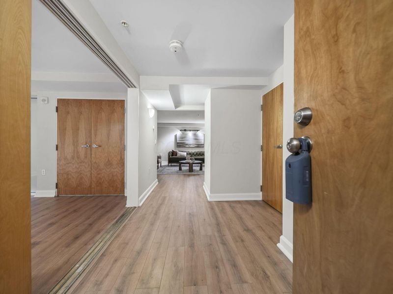 106 N High Street , Unit 105, Columbus, OH 43215 Photo 2