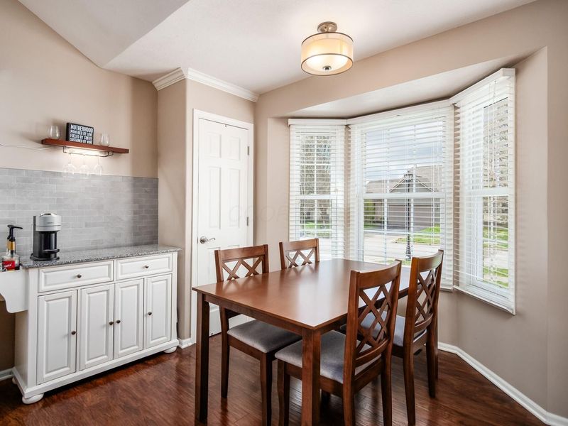 8572 Fernbrook Drive, Lewis Center, OH 43035 Photo 17