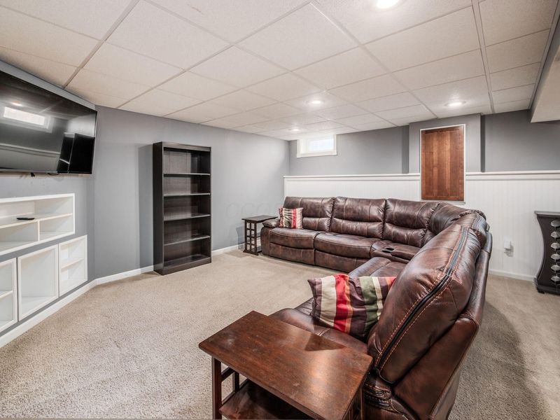 8572 Fernbrook Drive, Lewis Center, OH 43035 Photo 33