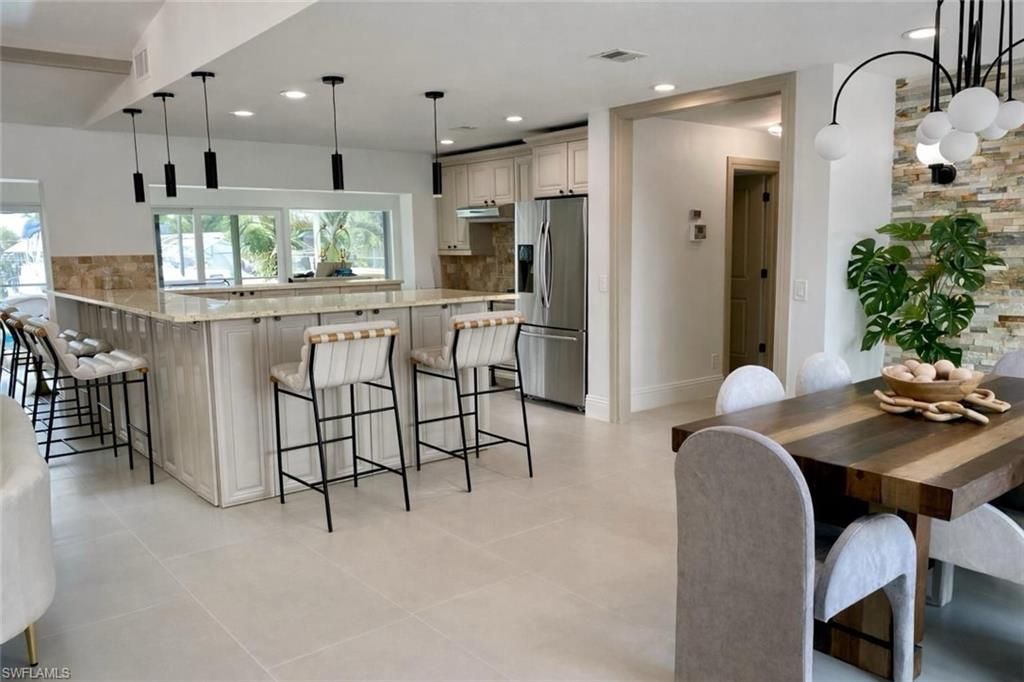 808 SW 52nd St, Cape Coral, FL 33914 Photo