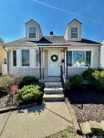 18706 Woodside Street, Harper Woods, MI 48225 Main Photo