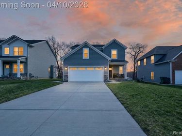 2136 Rolling Hills Drive, Holly Twp, MI 48442
