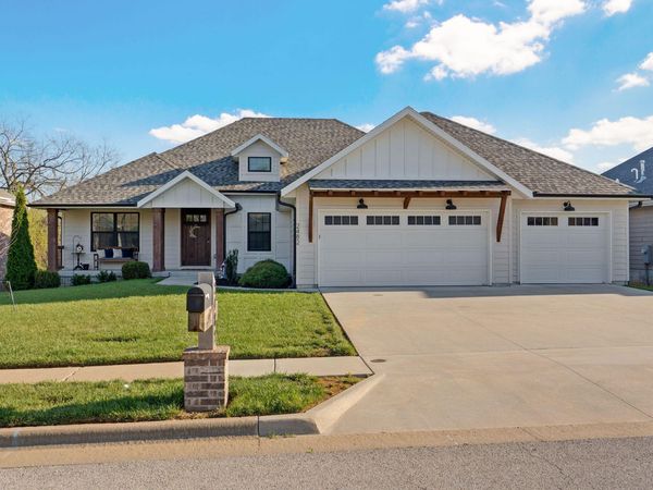 2482 W Camino Alto Street, Springfield, MO 65810