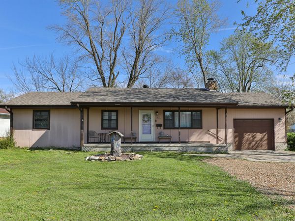 701 E Jackson Street, Marshfield, MO 65706