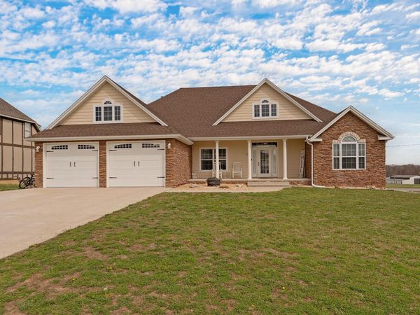 1485 Knightsbridge Road, Marshfield, MO 65706