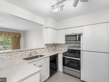 12915 ALTON SQUARE , Unit 213, HERNDON, VA 20170