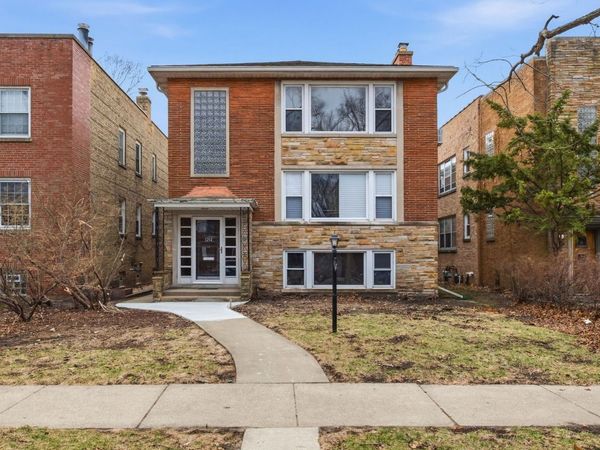 Unit 2, Evanston, IL 60202