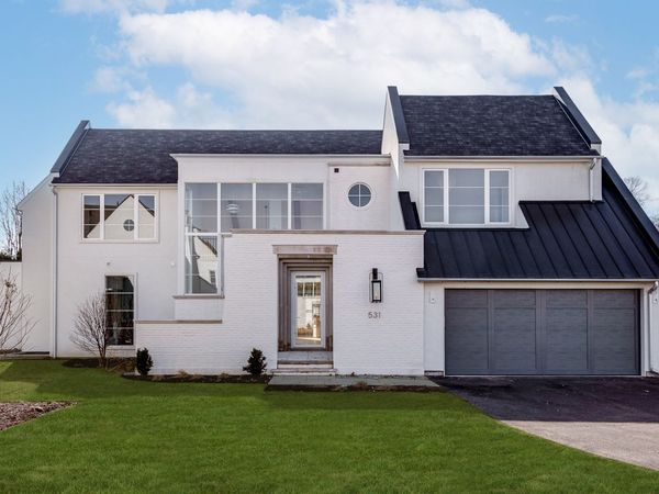 531 Kensington Court, Hinsdale, IL 60521