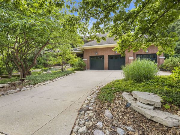 8673 Timber Ridge Drive , Burr Ridge, IL 60527