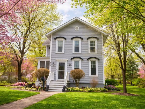 804 5th Avenue , Mendota, IL 61342