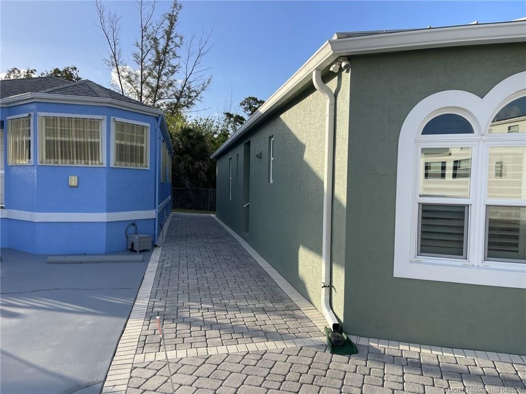 2005 Nettles Boulevard, Jensen Beach, FL 34957 Photo