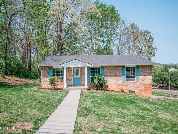 4229 Abercorn Rd, Knoxville, TN 37921