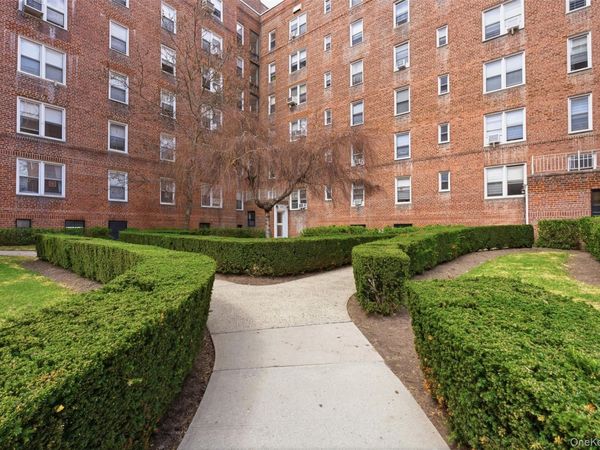 5639 Netherland Avenue, Unit 5C, Bronx, NY 10471
