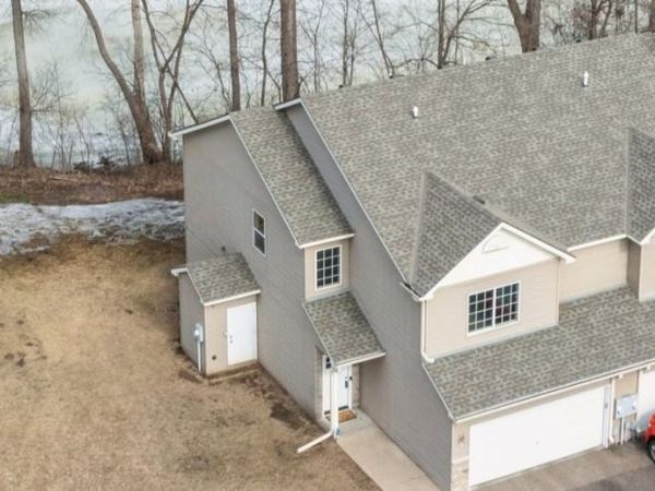 191 Larpenteur Avenue E, Unit A, Maplewood, MN 55117