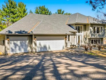 13840 28th Street N, Stillwater, MN 55082