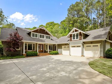 3701 Stonegate Drive, Chapel Hill, NC 27516