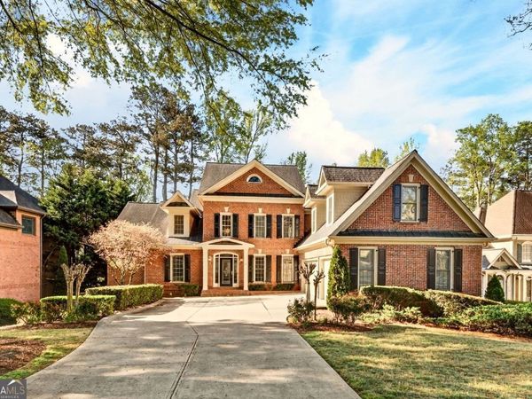 7445 Laurel Oak Drive, Suwanee, GA 30024