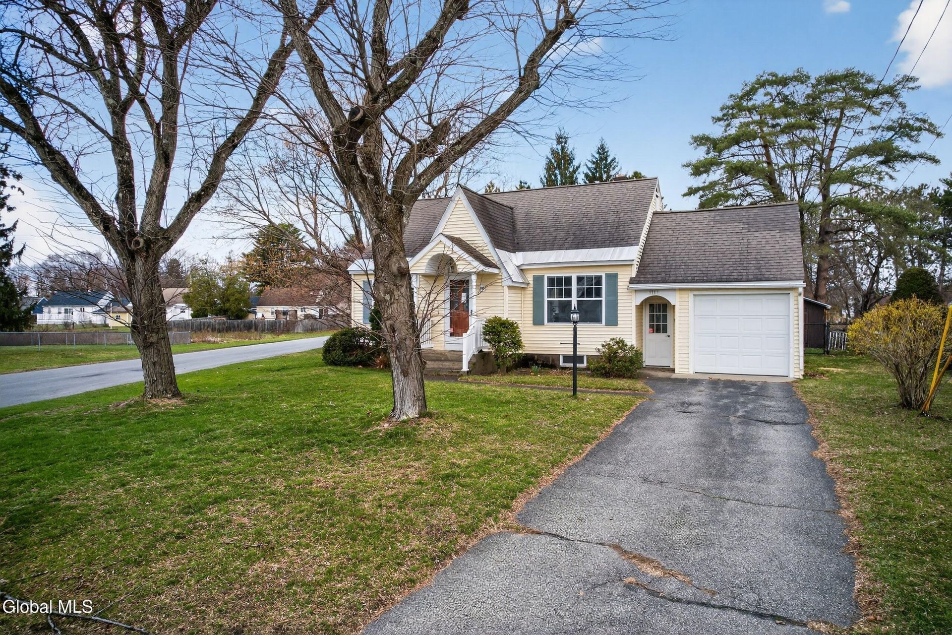 1161 Jerry Avenue, Schenectady, NY 12303 Main Photo