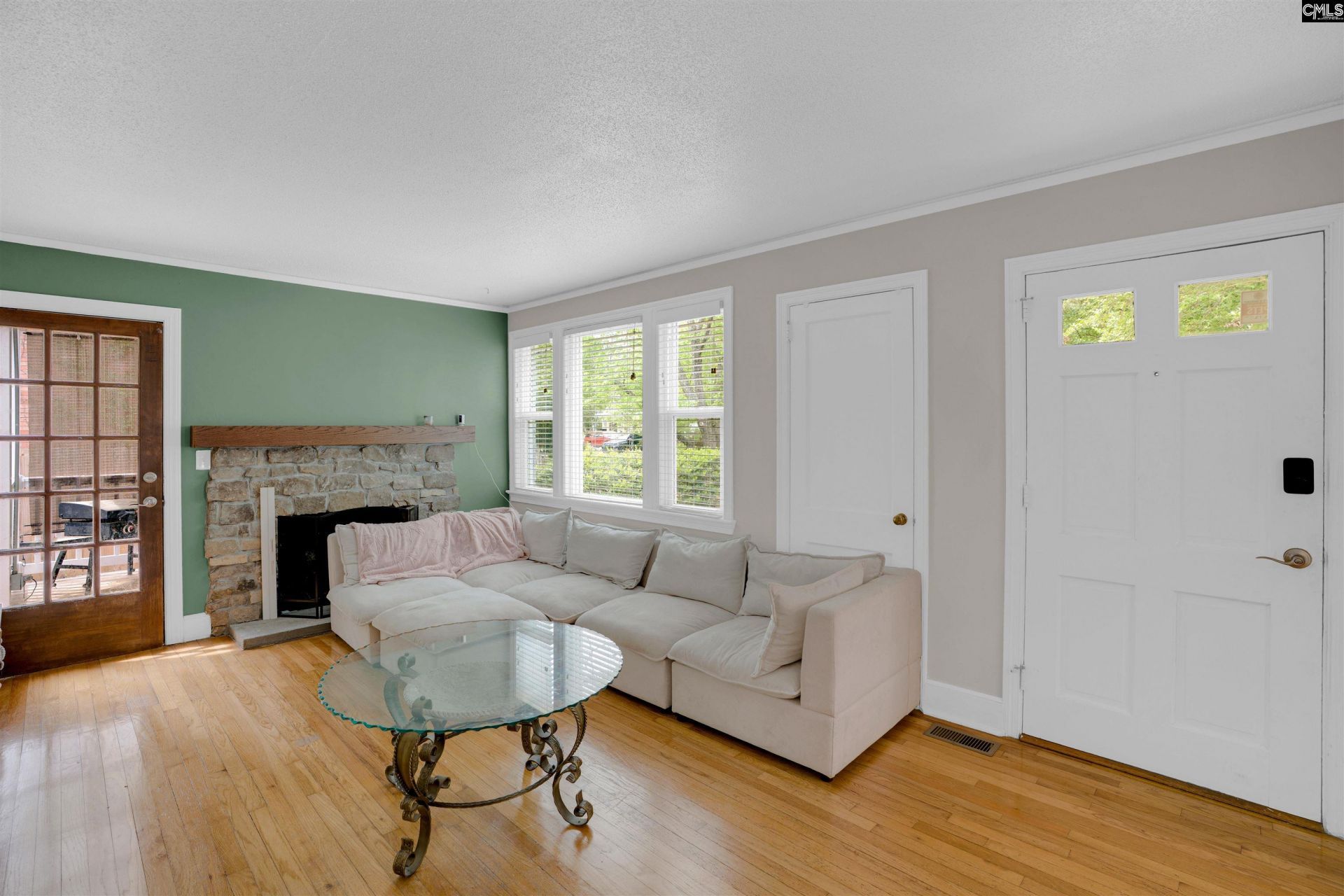 1622 Edgehill Road  Photo 5