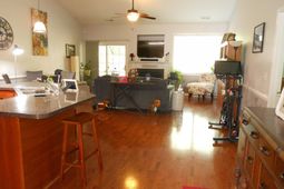 623 Harmon Street  photo 4